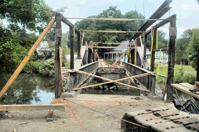 East Fairfield Covered Bridge. Photo by Joe Nelson on September 4, 2008