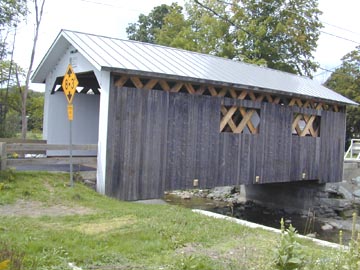 The completed Fuller Bridge replica. Photo
by Joe Nelson, Aug. 15, 00