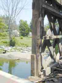 Comstock Bridge. Photo by Joe Nelson, June 23, 2003