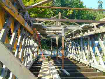 Comstock Bridge. Photo by Joe Nelson, Sept. 10, 2003