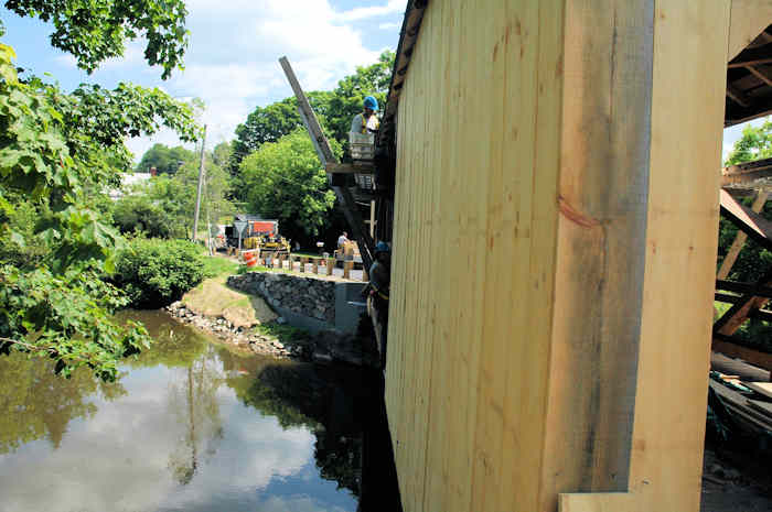 East Fairfield Bridge. Photo by Joe Nelson June 25, 2009