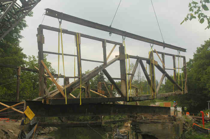 East Fairfield Covered Bridge. Photo by Joe Nelson September 4, 2008