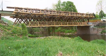 Fitches Bridge. Photo by Bob & Trish
Kane, May 20, 2001