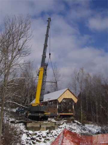 Greenbanks Hollow Bridge. Photo by Mert Leonard, Nov. 8,
2002.