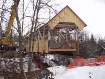 Greenbanks Hollow Bridge. Photo by Mert Leonard, Nov. 8,
2002.