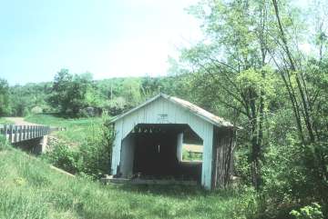 Hectorville Bridge. Photo by Joe Nelson, May, 1995