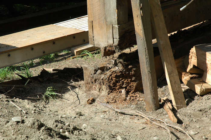 Hutchin's Bridge. Photo by Joe Nelson
June 3, 2009