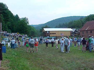 Mill Bridge at Tunbridge: Photo by
David Guay, 7/3/00