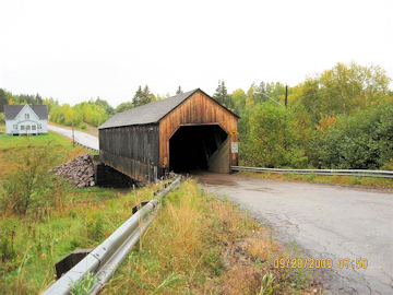 Cameron Mill Bridge. Photo by the Keatings
September 27 2009