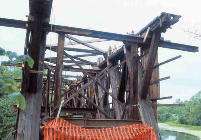 East Shoreham Railroad Bridge. Photo by Joe Nelson August 19, 2007