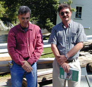 Left to right: Jan Lewandoski and Phil
Covelli. Photo by Joe Nelson, July 5, 2000