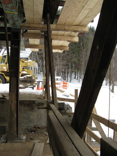 Worrall Bridge. Photo by Ray Hitchcock
January 13, 2010